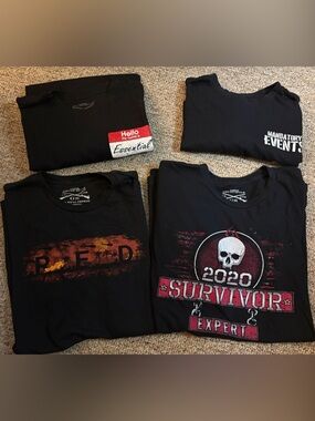 Lot of 4 Black Graphic T-Shirt - Casual Crew Neck